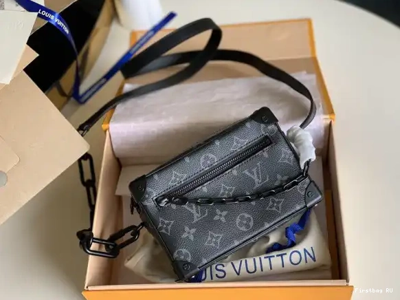 SOFT MINI LOUIS VUITTON TRUNK 0509